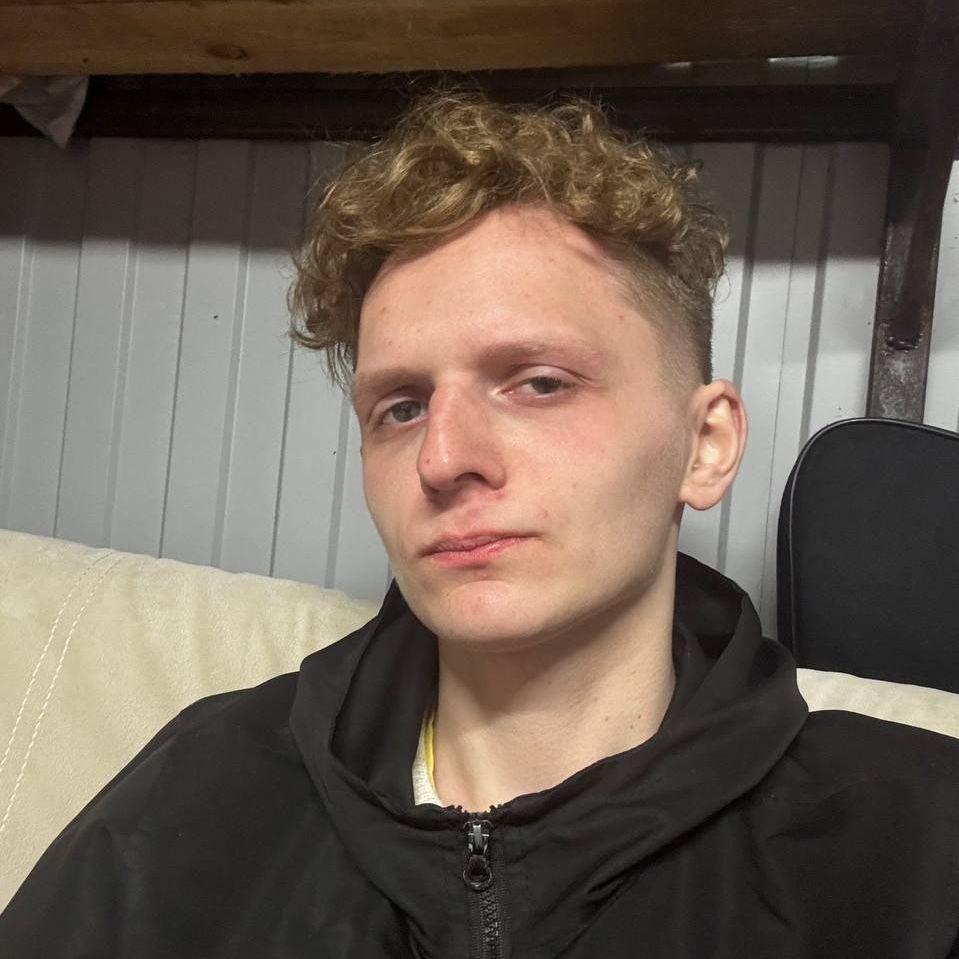 MELLSTR0Y52 avatar