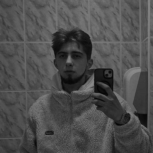 S_I_M_P_ avatar