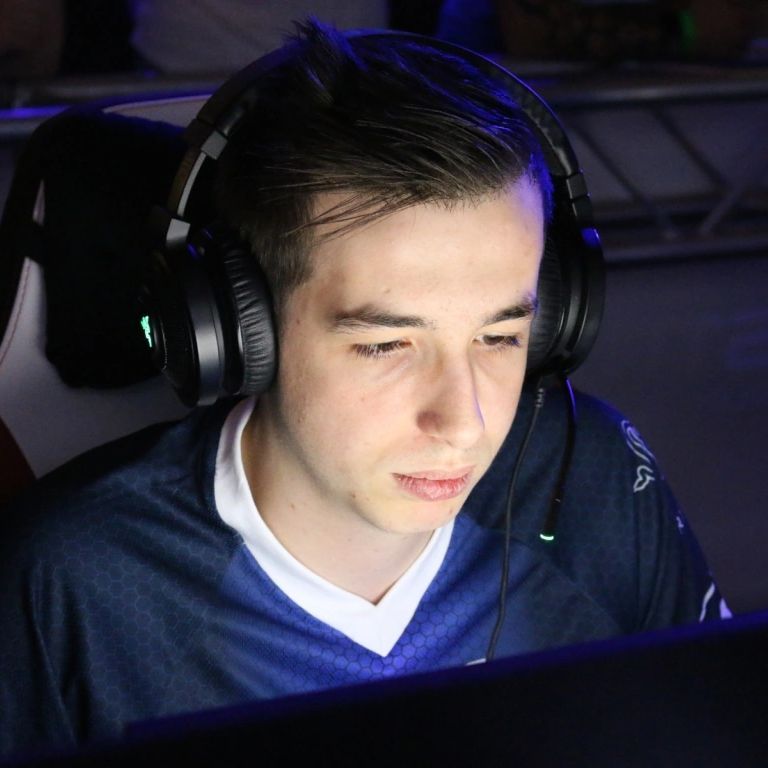 existenzL33T