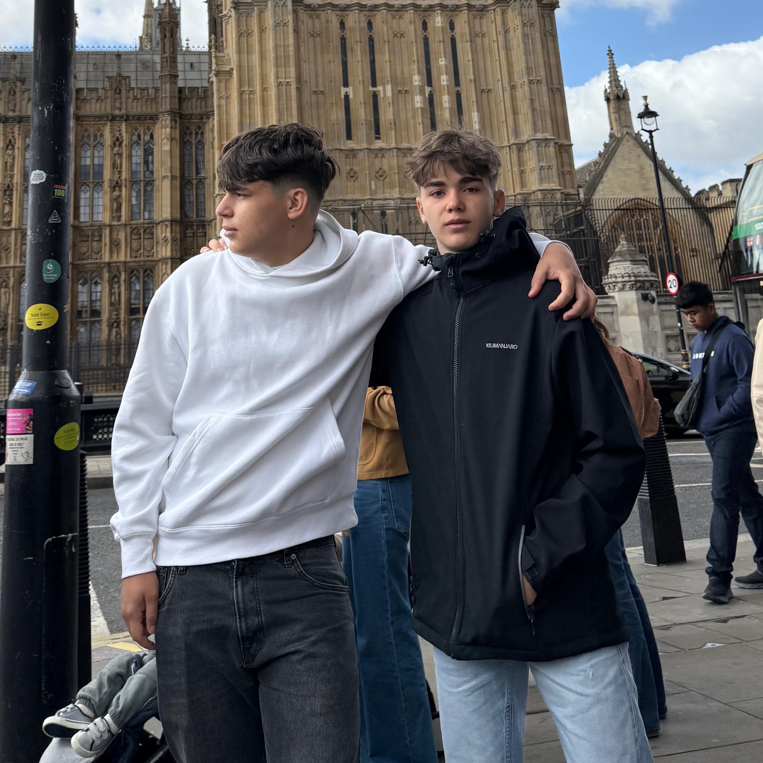 alex_baj