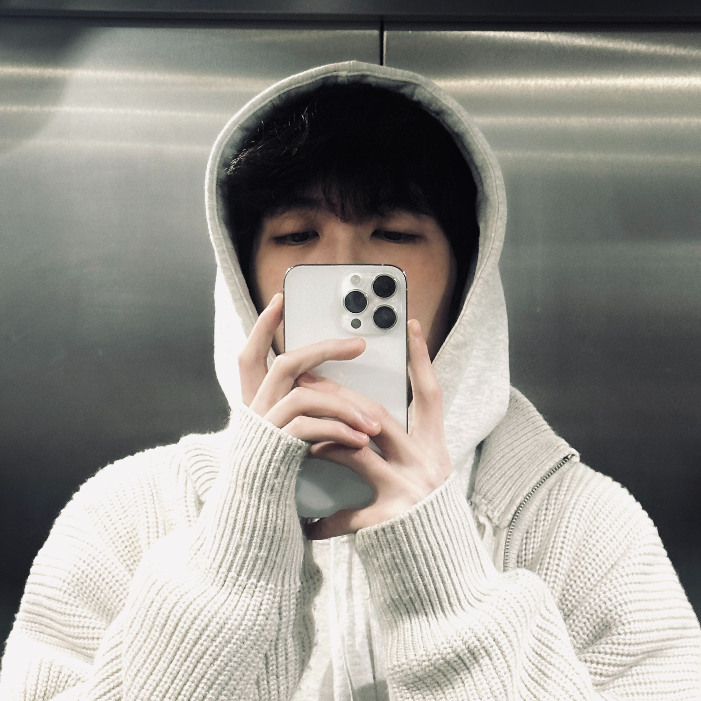 _19PeIShi avatar