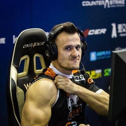 D3RDZI3 avatar