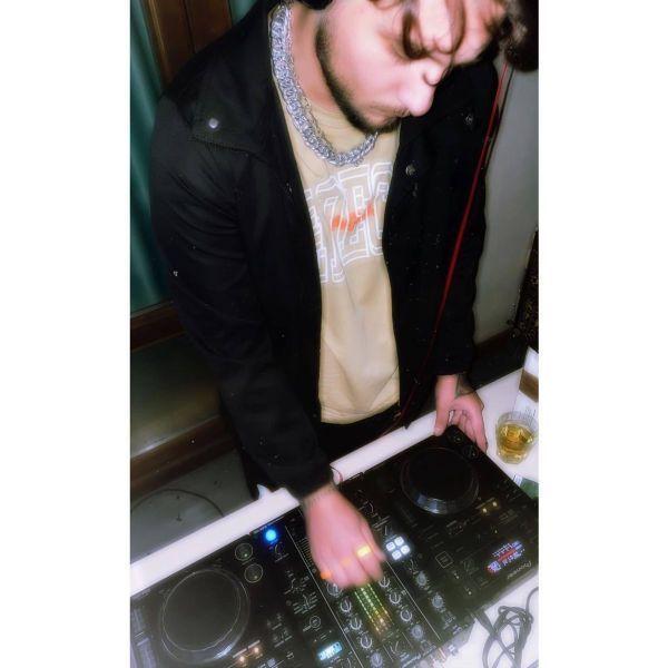sEnIq__ avatar