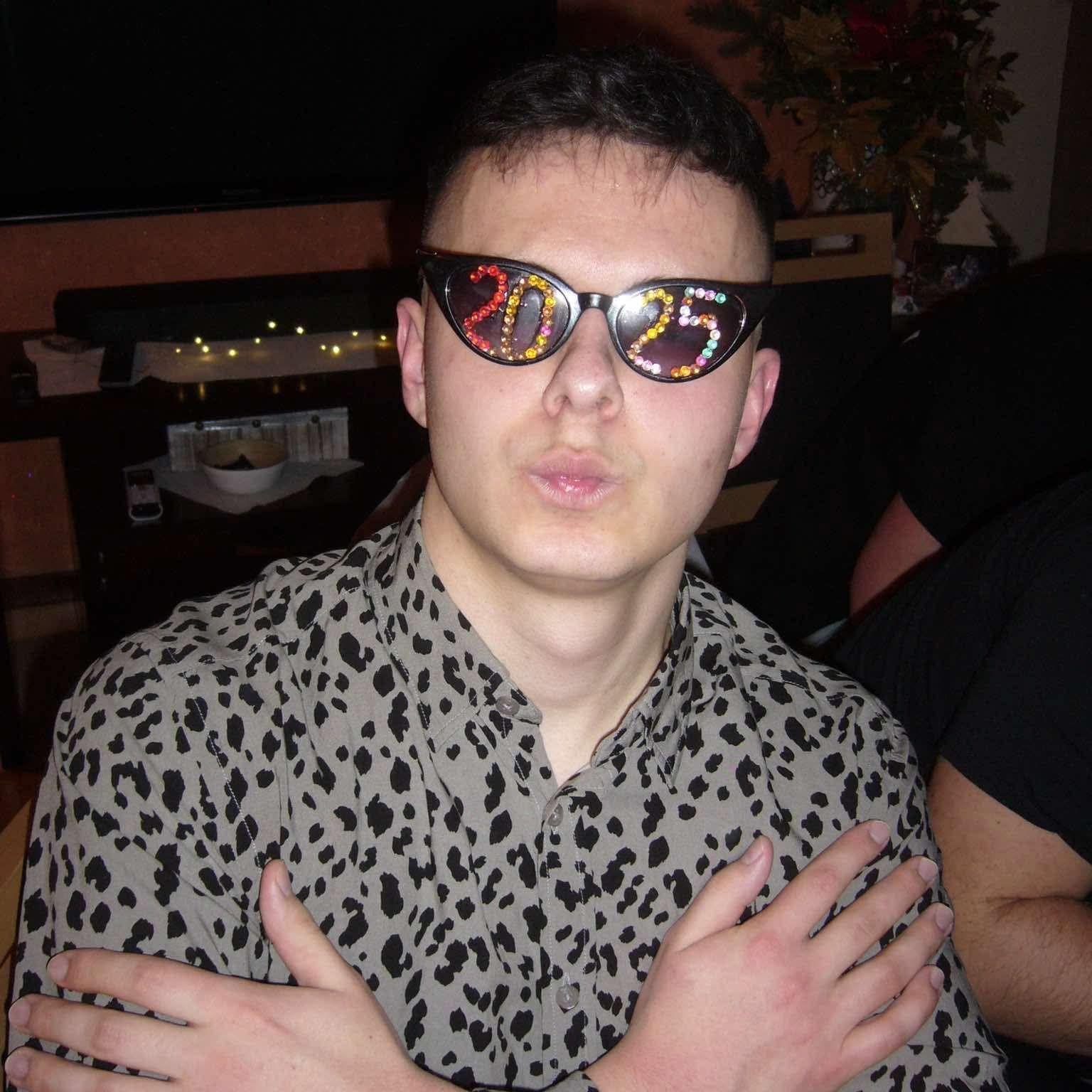 NO4RST avatar