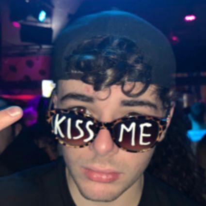 MrEypoo avatar