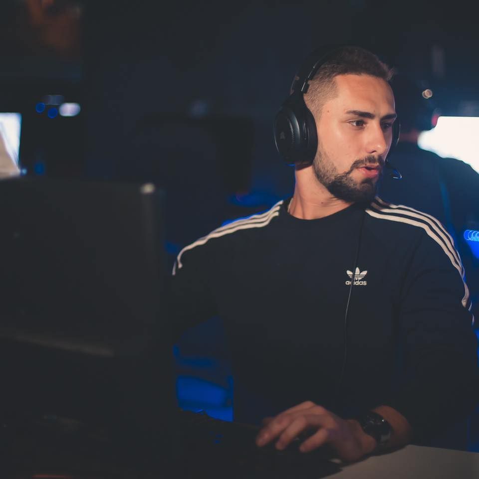 Andzk1_