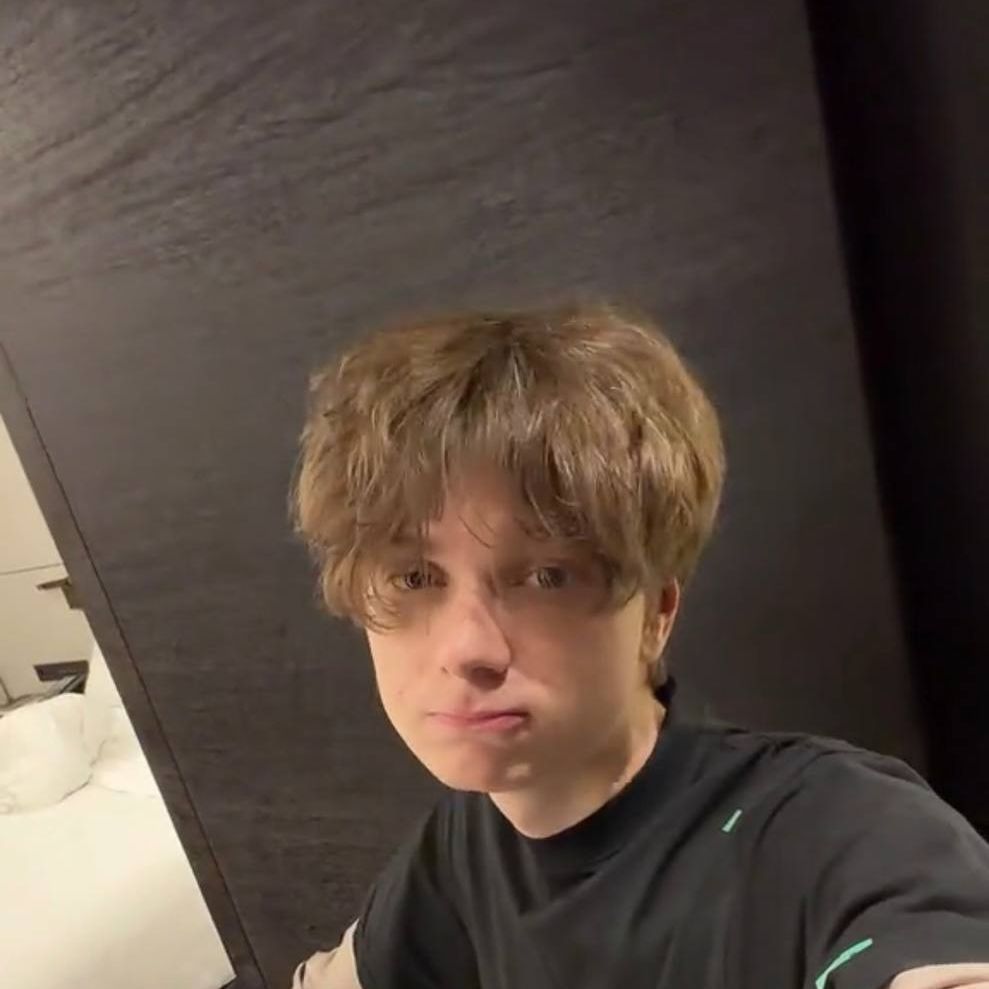 Fazequ1c FACEIT avatar