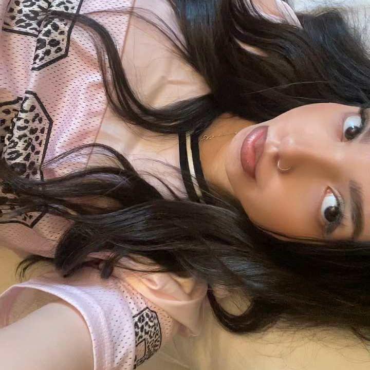 -iulia avatar