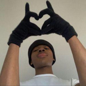 221NoName122 avatar