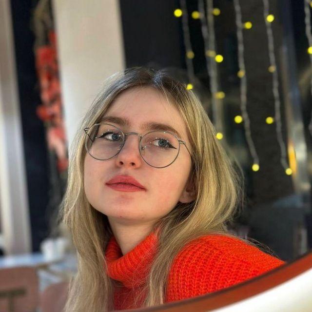 LOOOOKATMEEE avatar