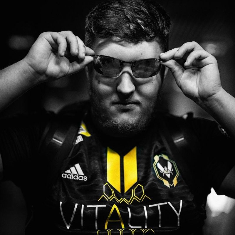 fl0xic avatar