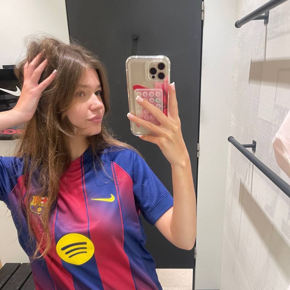 koM1e avatar