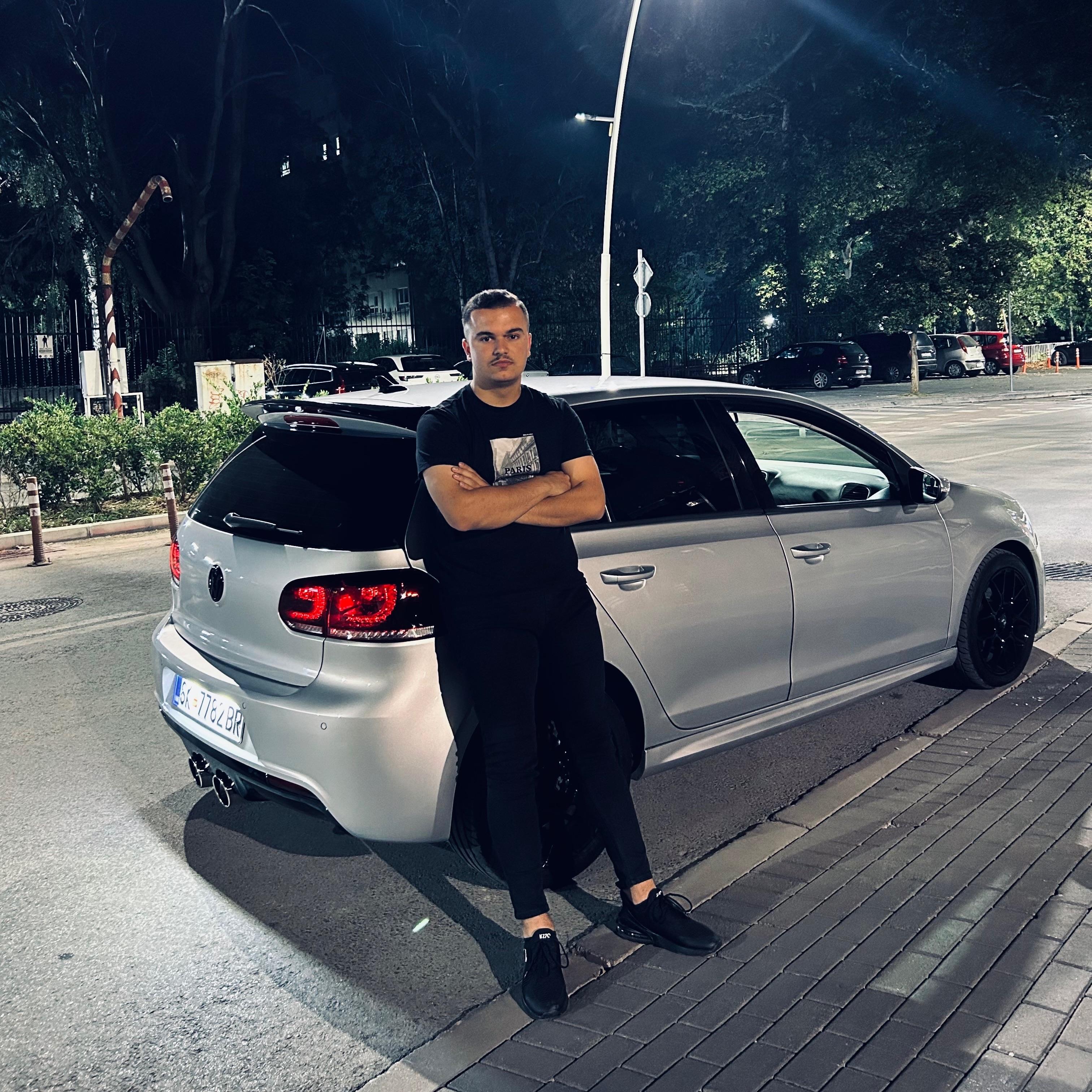 BACHII7 avatar