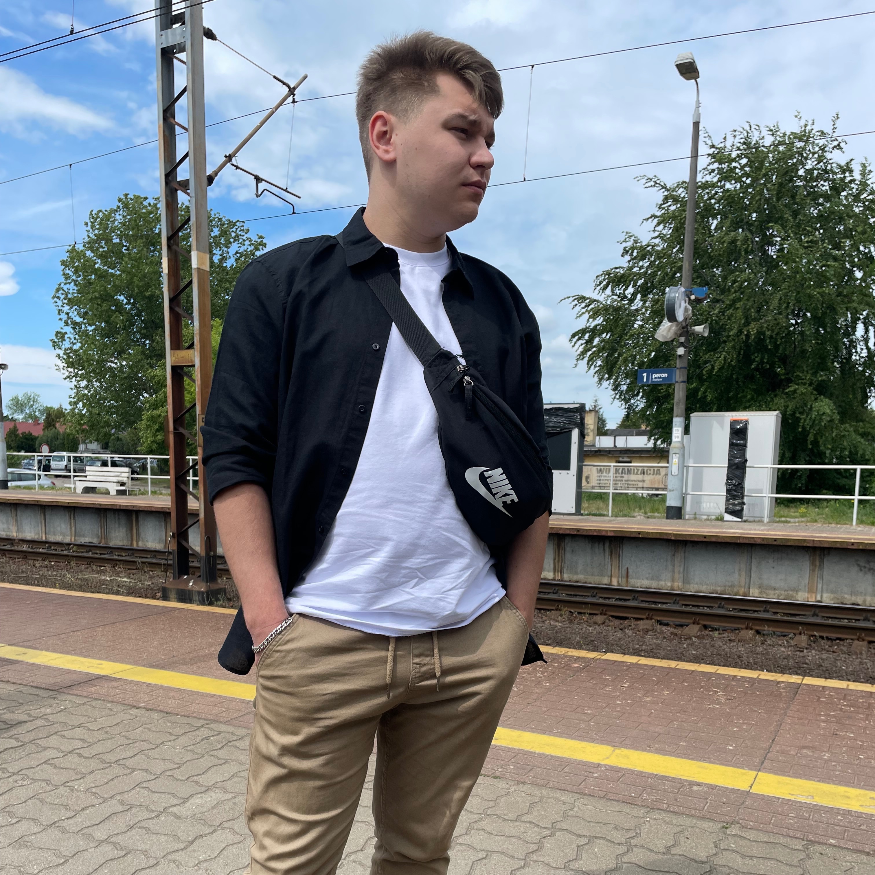 azevsanya
