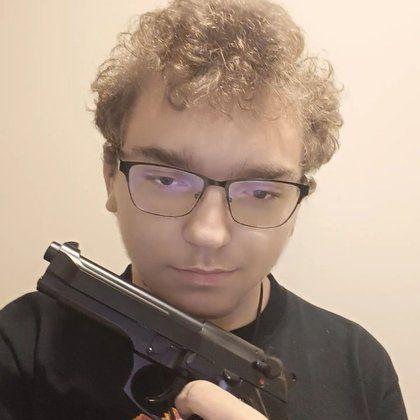 HUIEKKK avatar