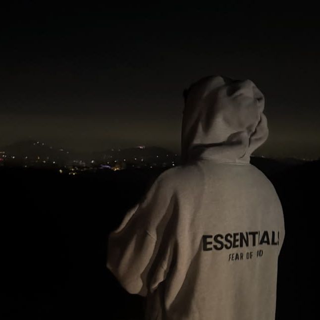 _Ess3nt1al_