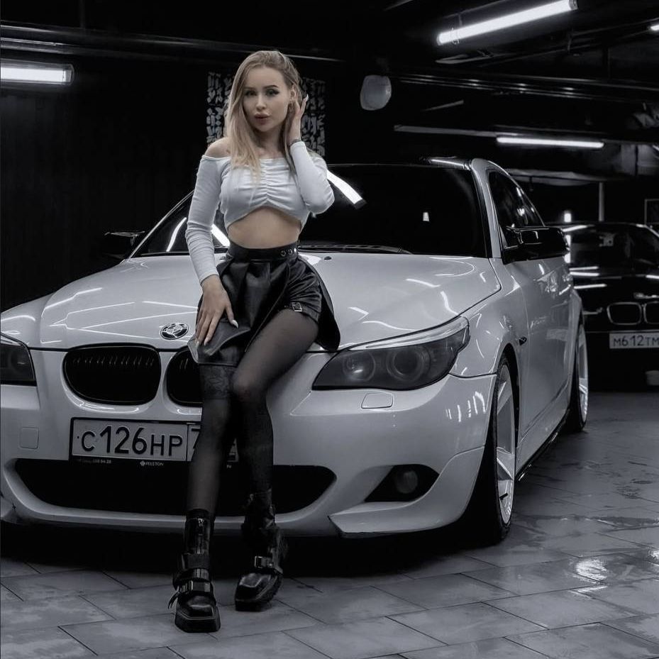 MirrorWhite