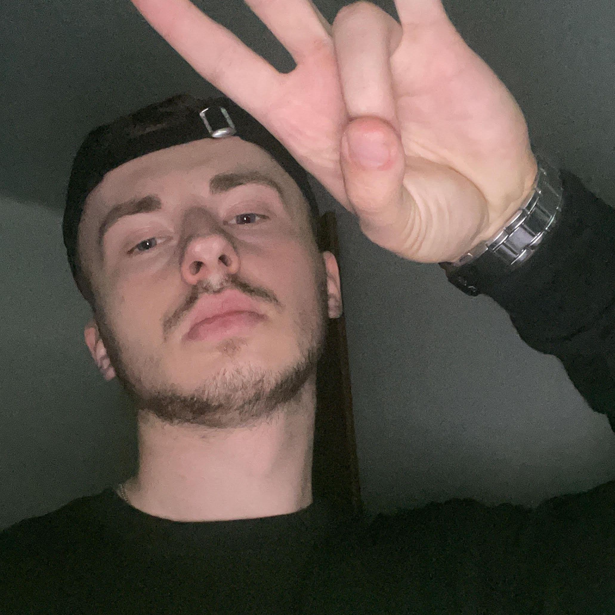 SzymekZiomal avatar