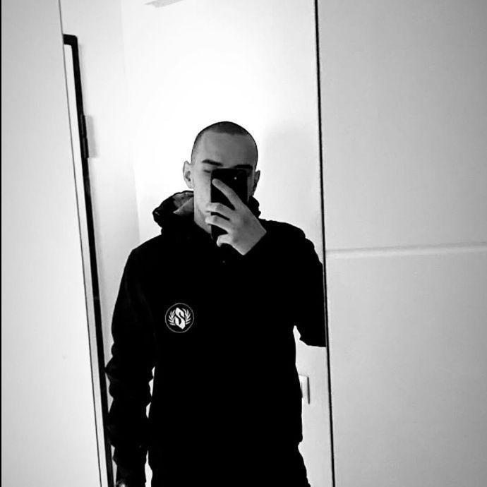 vnikolow999 avatar