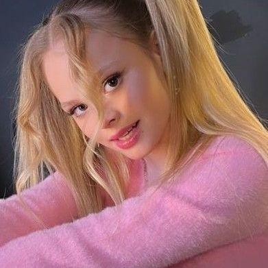 M1Iana_Star avatar