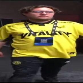 Hennyg0d avatar