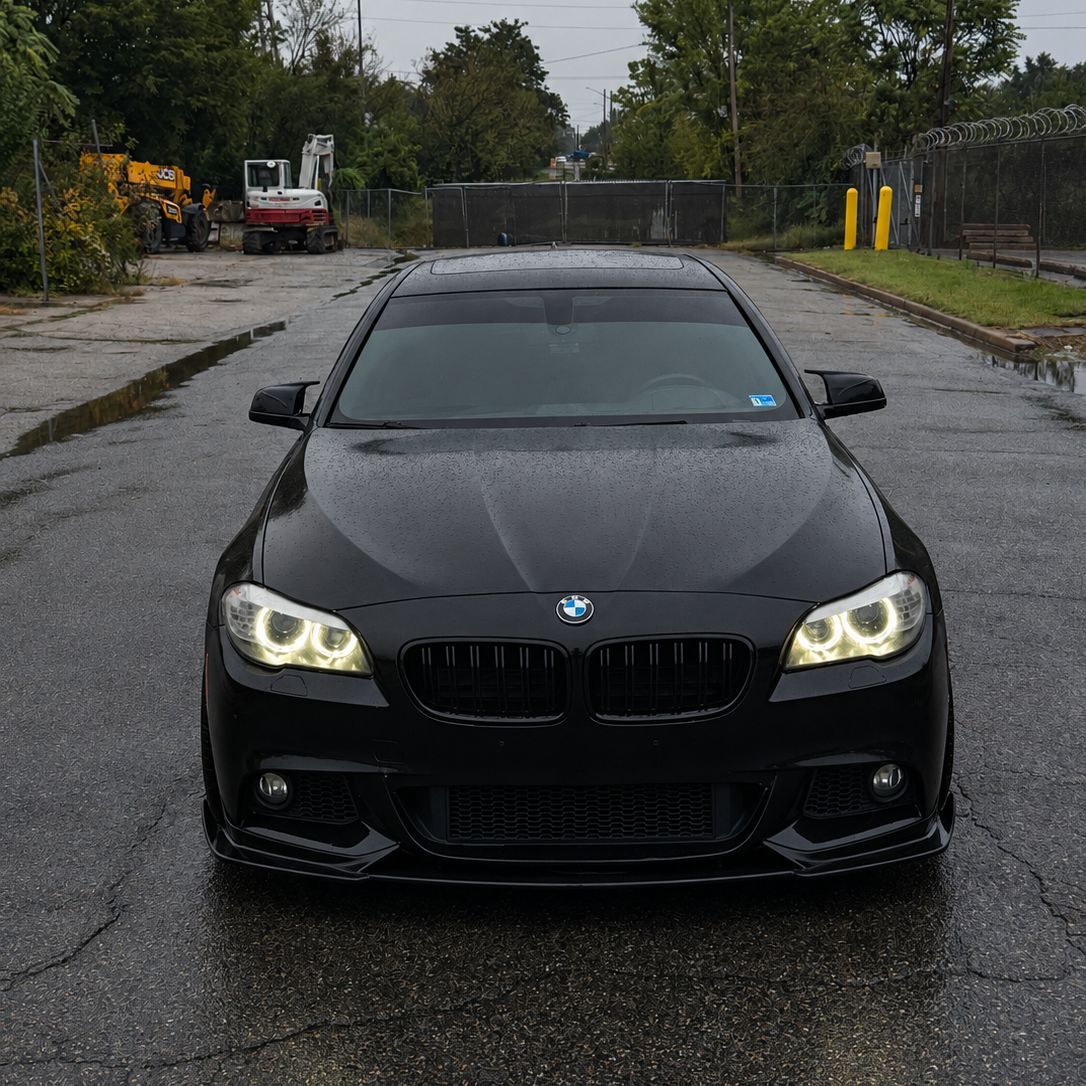 F10__PeeK