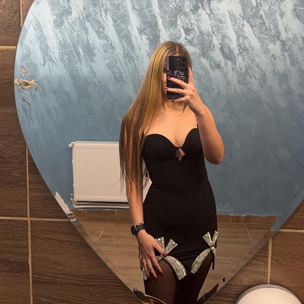Adiina avatar