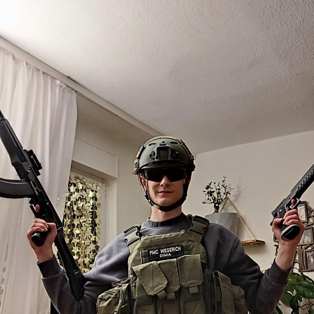 Gr1nev avatar