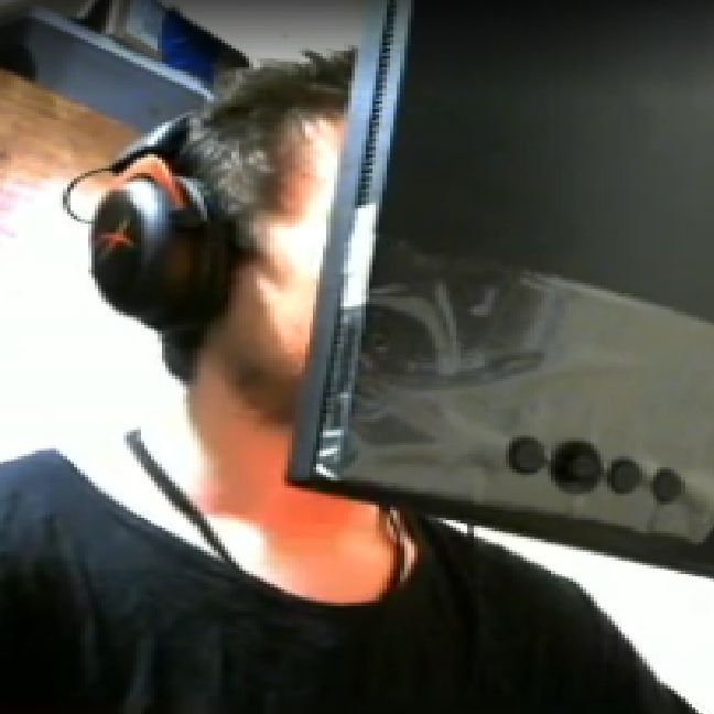 ZAJ1MALK1NGG